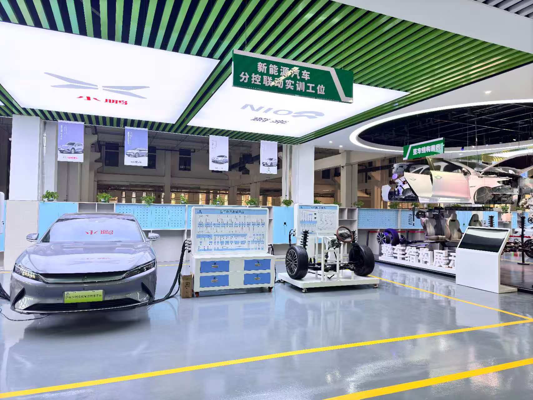 合肥技师学院新能源实训室.jpg